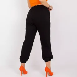 JEANS Housut | Plus!></noscript>Basic Ainhoa collegehousut musta