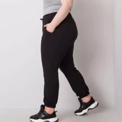 JEANS Housut | Plus!></noscript>Basic Ainhoa collegehousut musta