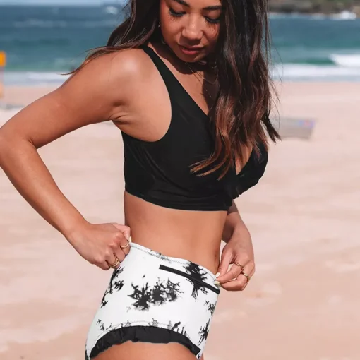 JEANS Uima-asut>Crisscross mustavalkoinen bikinisetti