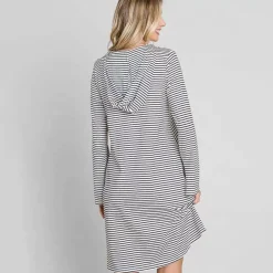 JEANS Hupparit></noscript>Culture Code Londyn raidallinen trikoomekko valkoinen