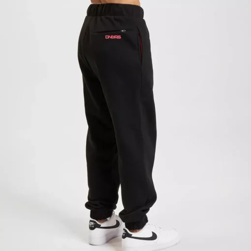 JEANS Housut>Dangerous DNGRS Basic Sweatpants musta