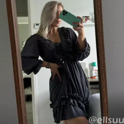 JEANS Minimekot></noscript>Och Bella Aurora mekko tummanharmaa