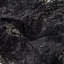 JEANS Lyhythihaiset Paidat Ja Topit | Alusvaatteet></noscript>Pitsinen bralette musta