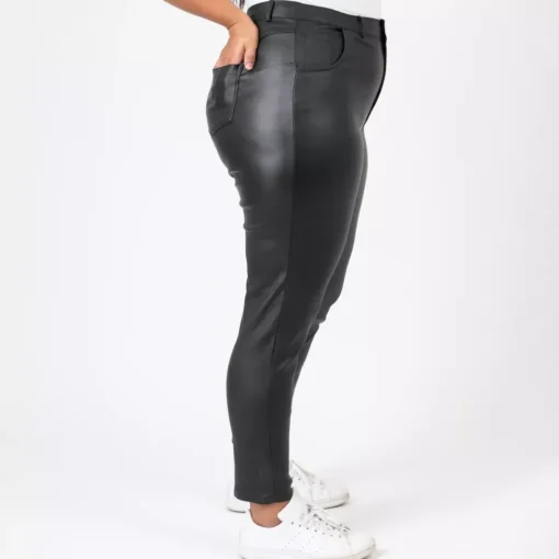 JEANS Housut | Plus!>Pomme Rouge High Waist Coated housut musta