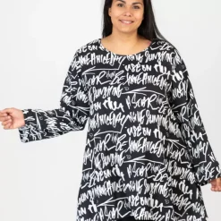 JEANS Tunikat | Plus!>Pomme Rouge Slogan tunika musta