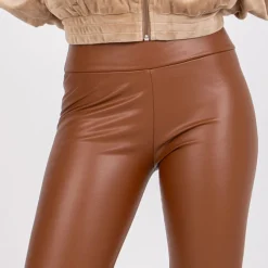 JEANS Leggingsit></noscript>Rue Paris Bryan thermo leatherlook leggingsit kameli