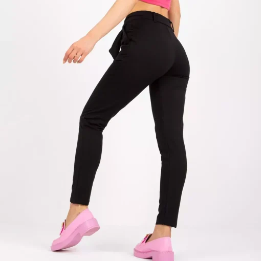 JEANS Housut>Rue Paris Pandora housut vyöllä musta