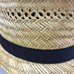 JEANS Kesähatut></noscript>Ruokofedora