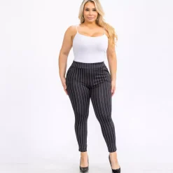 JEANS Housut | Plus!></noscript>ShoSho Ava Butt Sculpt housut liituraita