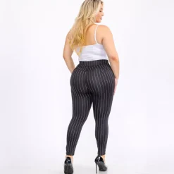 JEANS Housut | Plus!></noscript>ShoSho Ava Butt Sculpt housut liituraita