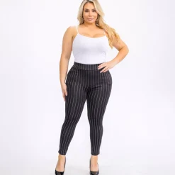 JEANS Housut | Plus!></noscript>ShoSho Ava Butt Sculpt housut liituraita
