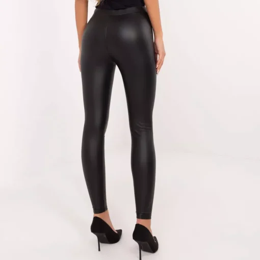 JEANS Leggingsit>Trendy.ing Sade keinonahkaleggingsit musta