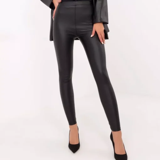 JEANS Leggingsit>Trendy.ing Sade keinonahkaleggingsit musta