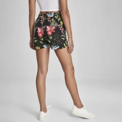 JEANS Shortsit Ja Caprit></noscript>Urban Classics AOP Viscose Resort shortsit musta/kukkakuvio