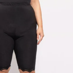 JEANS Shortsit Ja Caprit | Plus!>2W Paris pyöräilyshortsit pitsillä musta